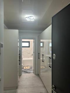Adamant Towers Loft - 3