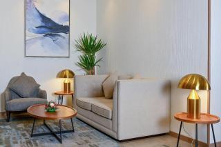 Comfort Hotel Jeddah King Road - 1