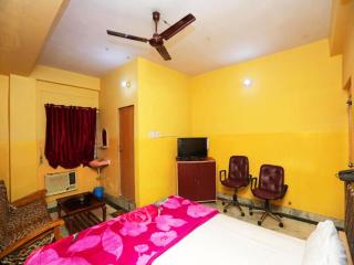 HOTEL SAVITRI Near Shree Baba Baidyanath Temple - 5