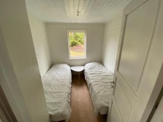 Peaceful cottage,field views, Near Lake with Boat - 1