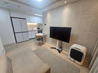 Samseongdong APT - 9