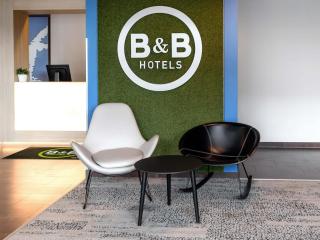B&B HOTEL Frankfurt-Hahn Airport - 8