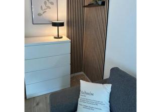 stylish top-floor hideaway for Two in Karlsruhe-Mühlburg - APOLONIAliving - Apt1 - 0