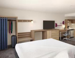 Home2 Suites By Hilton Denton - 7