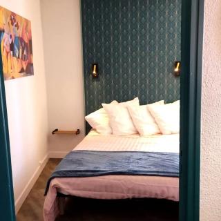 Marieta apartment hike, cure, family Prades 66 - 5