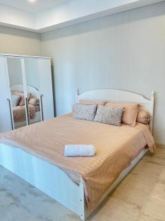 Podomoro Delipark Apartemen Cozystay Empire Tower 3BR Medan - 2