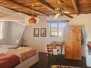Eningu Kalahari Lodge - 6