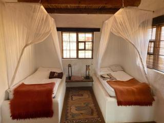 Eningu Kalahari Lodge - 1