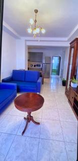 Cozy 2-Bed Apartment by the Kings Avenue Mall - 3