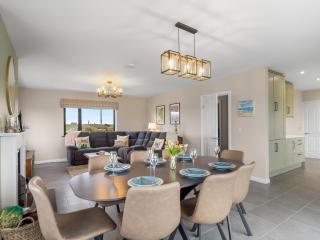 Lakeview House - 3