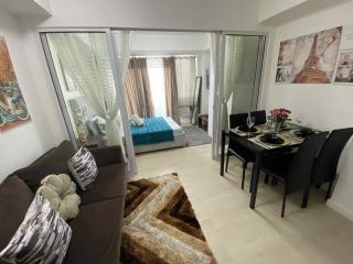 Condo in Paranaque City Homes Azure - 1