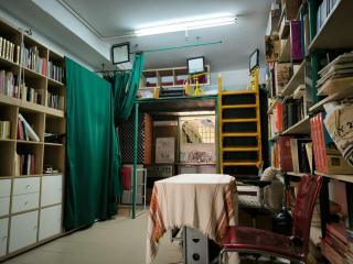 Book station - 1