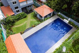 ELIVAAS 5 BHK with Pvt Pool, Entertainment Room & Glass House - Bludoor - 0
