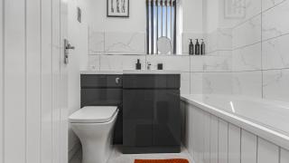 Autumn House - Spacious 4 Bedroom, Smart TVs all Rooms - Birmingham - 3