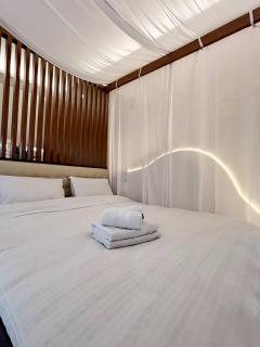 Central Sunrise Mad Luxury Residence - 5