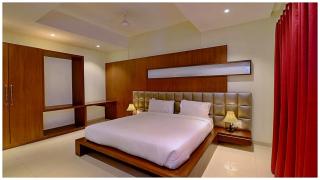 Comic Comfort Getaway - Warm Hospitality Hotel - Jānjgīr - 6