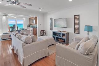 Green Reef #8- Beachy Keen - 2