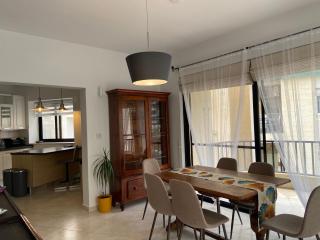 Elegant Sea View 3 bed 2 bath apartment in Sliema with parking - 4