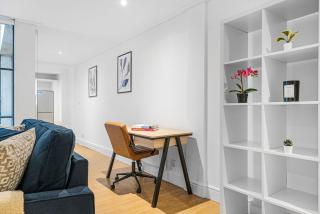 BnBNova - Heart of Holborn - 2BR with Patio - 2