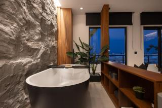 The Suite - 9