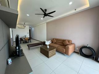 Spacious Comfy 8pax, 3 Bedroom, 2 Car Park, The Landmark - 7