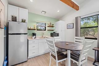 Verbena Waterfront with Hot Tub - 4