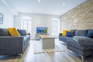 2-Bed I Converted Malt House I Rare Find I Parking - 8