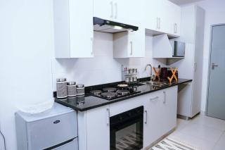 Lanekwa's - 1