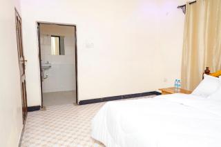 Richard's Road Homestay - 7