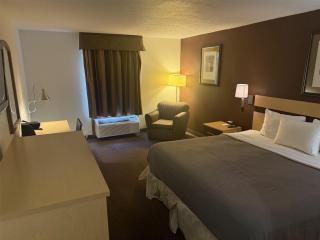 SureStay by Best Western Obetz Rickenbacker Airport - 3