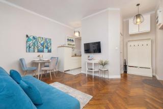 Charming Studio with Air-conditioned Close to Kazimierz District by Noclegi Renters - 1