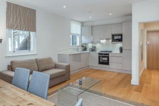 Spacious 1-Bedroom in the Heart of Fitzrovia - 5