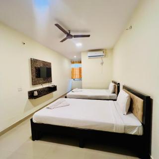 Janav Comforts & Suites - 5