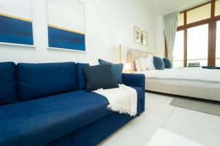 AWS Holiday Homes - Stylish Gem in the Palm - 4