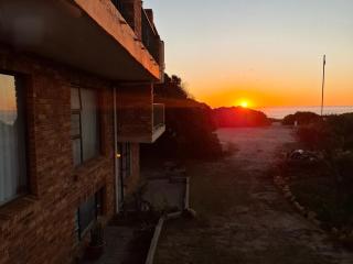 Wondersig Seafront Apartments - 7