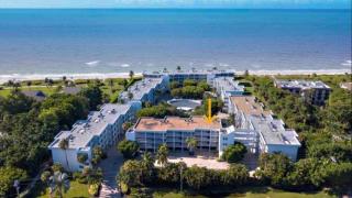 Island Beach Club - steps to the Gulf! - 6