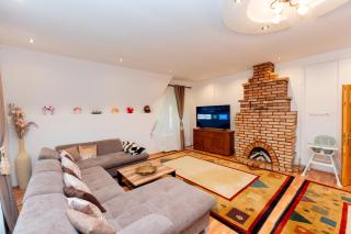 FLH - Emprin House - 2