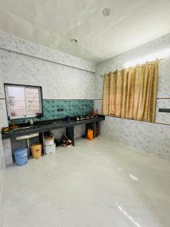 Shree Samarth Krupa Guesthouse - 5