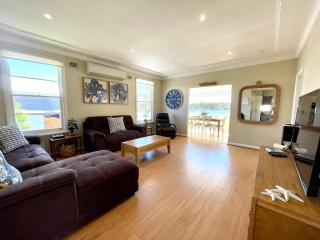RIVERBANK COTTAGE - Sussex Inlet - 7