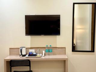 Hotel Riza - Near Nesco Exhibition Centre - 4