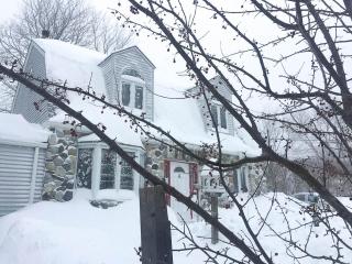 3 Bedroom 2 Bath Carriage House (Pet Friendly) - 3