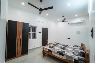 Hanah's Cozy Stay Near SKCET Coimbatore - 6