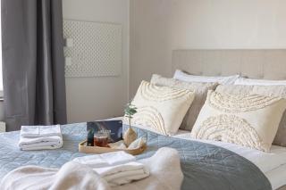 Arctic City Escape By BookLapland - 1