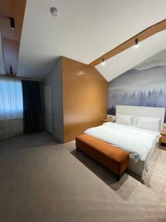 Mirror Hotels Formula 1 - 7