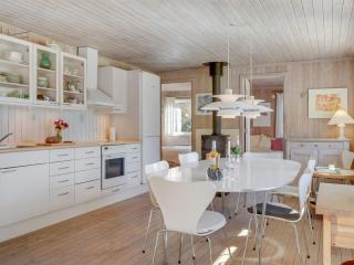 Holiday Home Naira - 1-8km from the sea by Interhome - 1