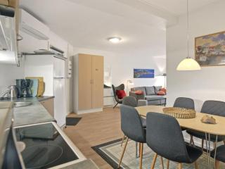 Apartment Gjuro - 50m from the sea by Interhome - 5