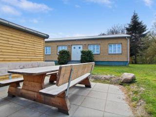 Apartment Alfred - 25m from the sea by Interhome - 3