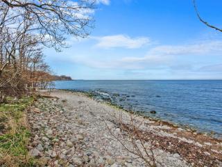 Apartment Alfred - 25m from the sea by Interhome - 6