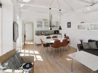 Apartment Tinne - 400m from the sea by Interhome - 4