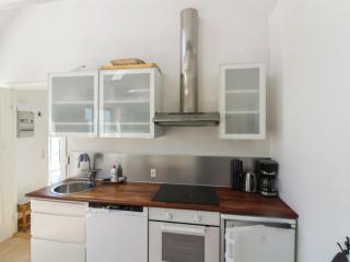Apartment Tinne - 400m from the sea by Interhome - 1